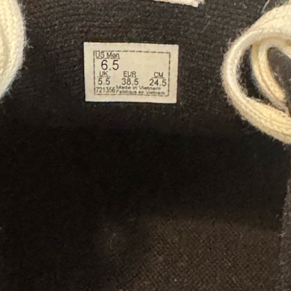 Vans Black and White Skate Shoes - Picture 5 of 7